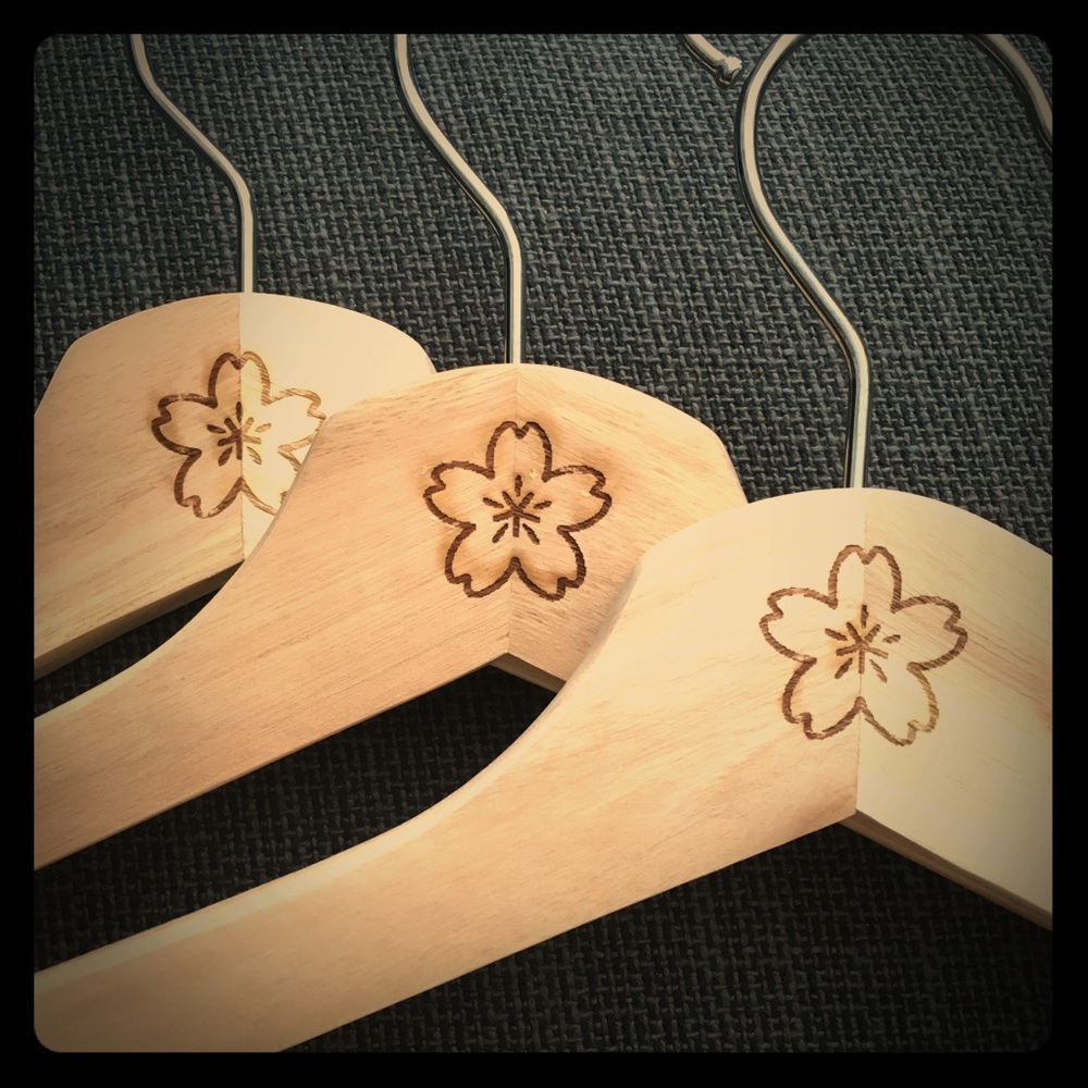 Engraved hangers Sakura flower set of 3